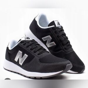 New Balance Classic Black and Silver Sneakers